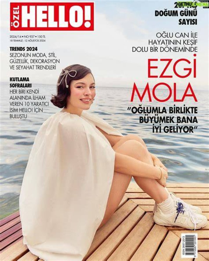 Ezgi Mola