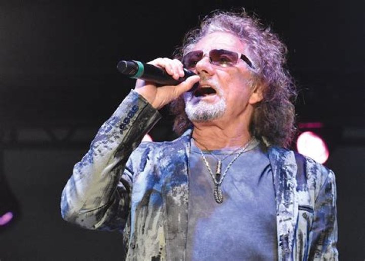 Mickey Thomas